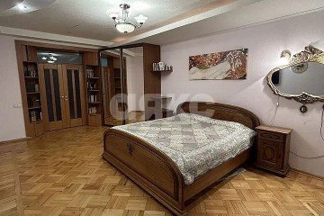 Фото №3: 4-комнатная квартира 164 м² - Ростов-на-Дону, р. Октябрьский, пер. Соборный, 94А