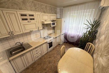 Фото №1: 3-комнатная квартира 65 м² - Ростов-на-Дону, мкр. 2-й, ул. Зорге, 27/6