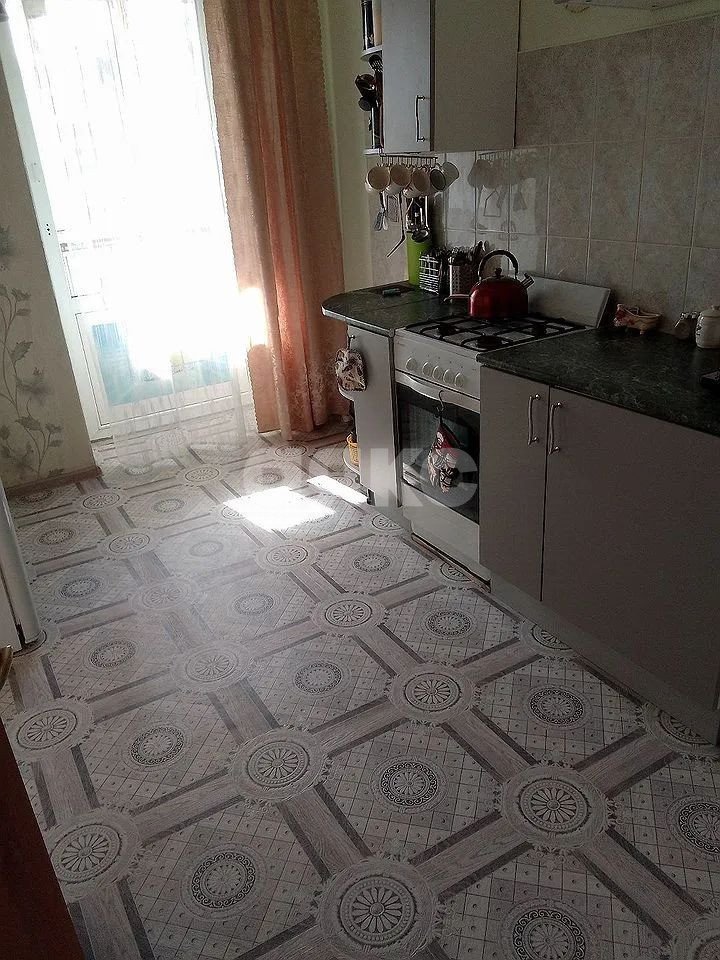 Фото №2: 4-комнатная квартира 98 м² - Ростов-на-Дону, Богатяновка, ул. Социалистическая, 125/27