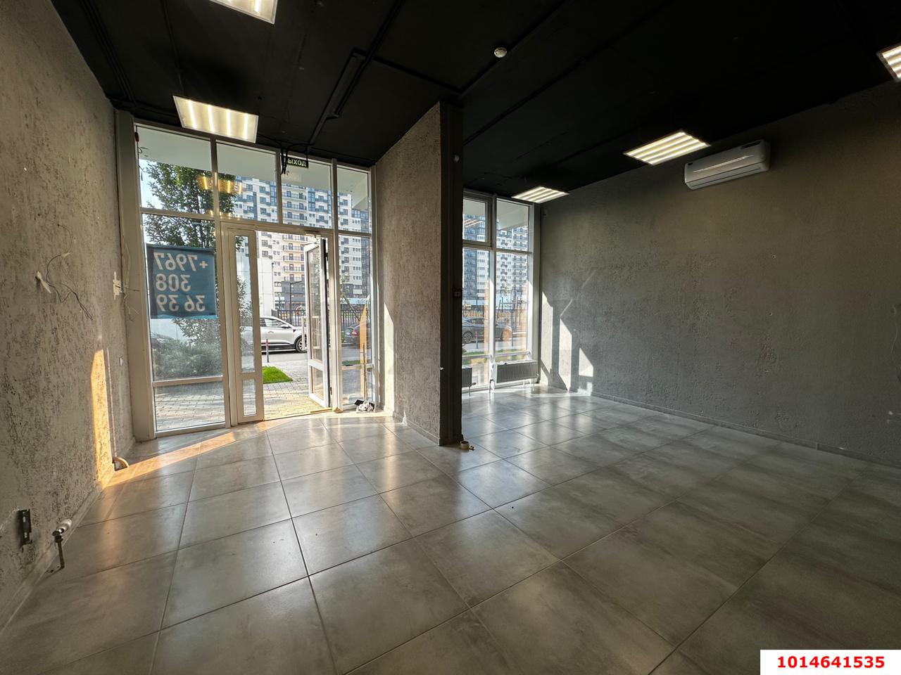 Фото №5: Торговое помещение 47 м² - Краснодар, жилой комплекс Дружный, б-р Адмиралтейский, 3