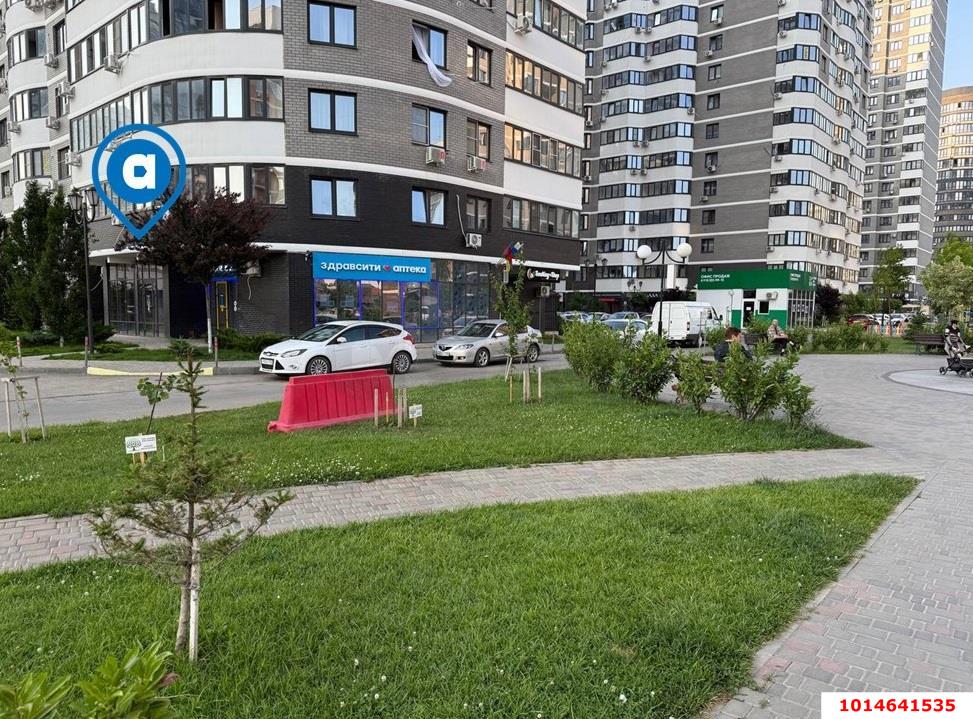Фото №3: Торговое помещение 47 м² - Краснодар, жилой комплекс Дружный-2, б-р Адмиралтейский, 3