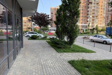 Фото №5: Торговое помещение 47 м² - Краснодар, мкр. жилой комплекс Дружный-2, б-р Адмиралтейский, 3