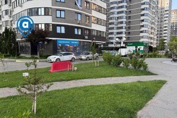 Фото №3: Торговое помещение 47 м² - Краснодар, мкр. жилой комплекс Дружный-2, б-р Адмиралтейский, 3