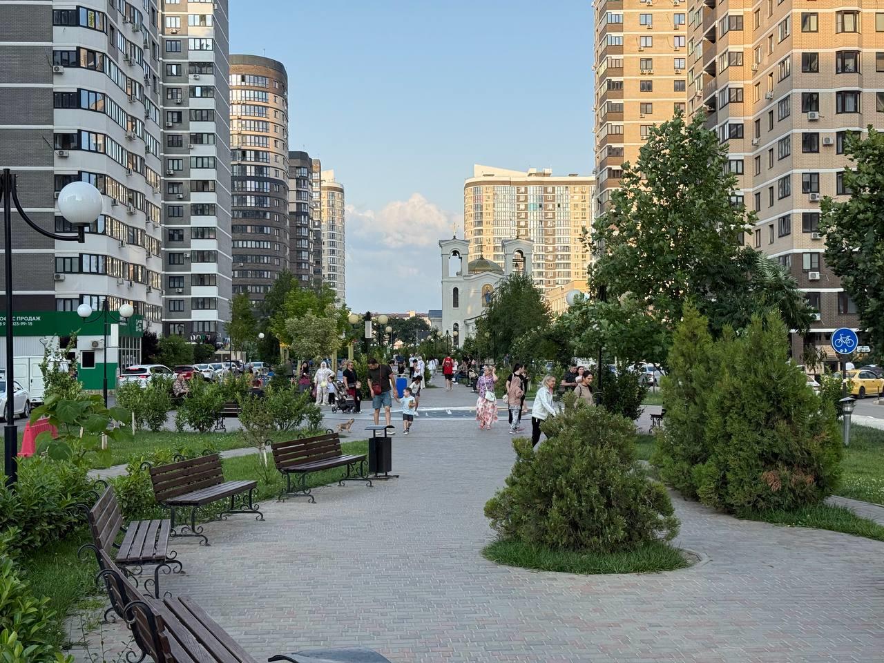 Фото №14: Коммерция 46 м² - Краснодар, жилой комплекс Дружный-2, Прикубанский внутригородской округ, Россинского, мкр. жилой комплекс Дружный, б-р Адмиралтейский, 3