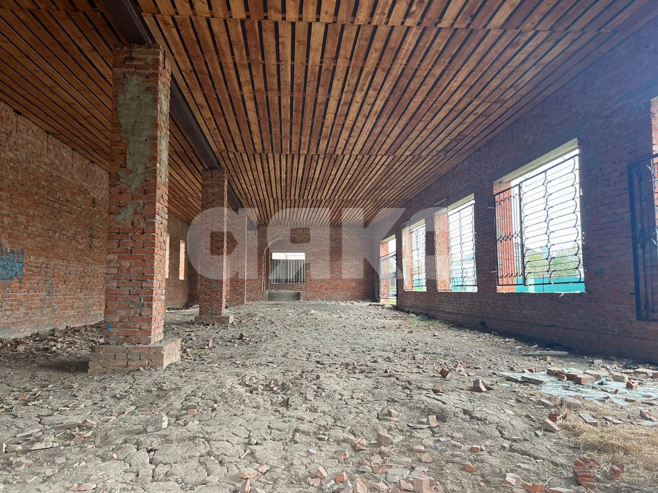 Фото №7: Коммерция 474 м² - Кореновск, 1-й квартал, ул. Мира, 13