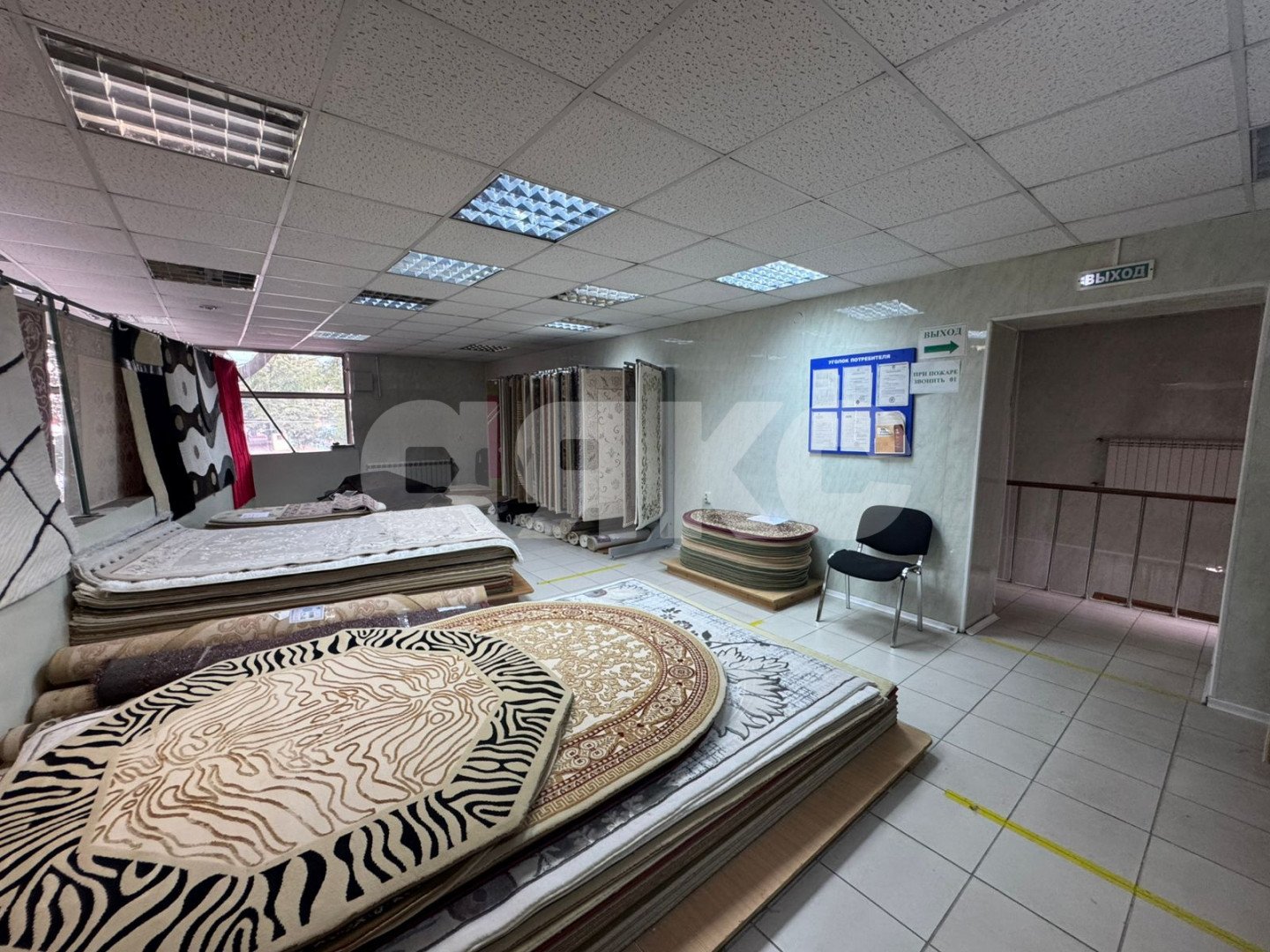 Фото №10: Коммерция 332 м² - Майкоп, Центр, ул. Пролетарская, 229