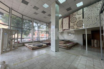 Фото №2: Коммерция 332 м² - Майкоп, мкр. Центр, ул. Пролетарская, 229