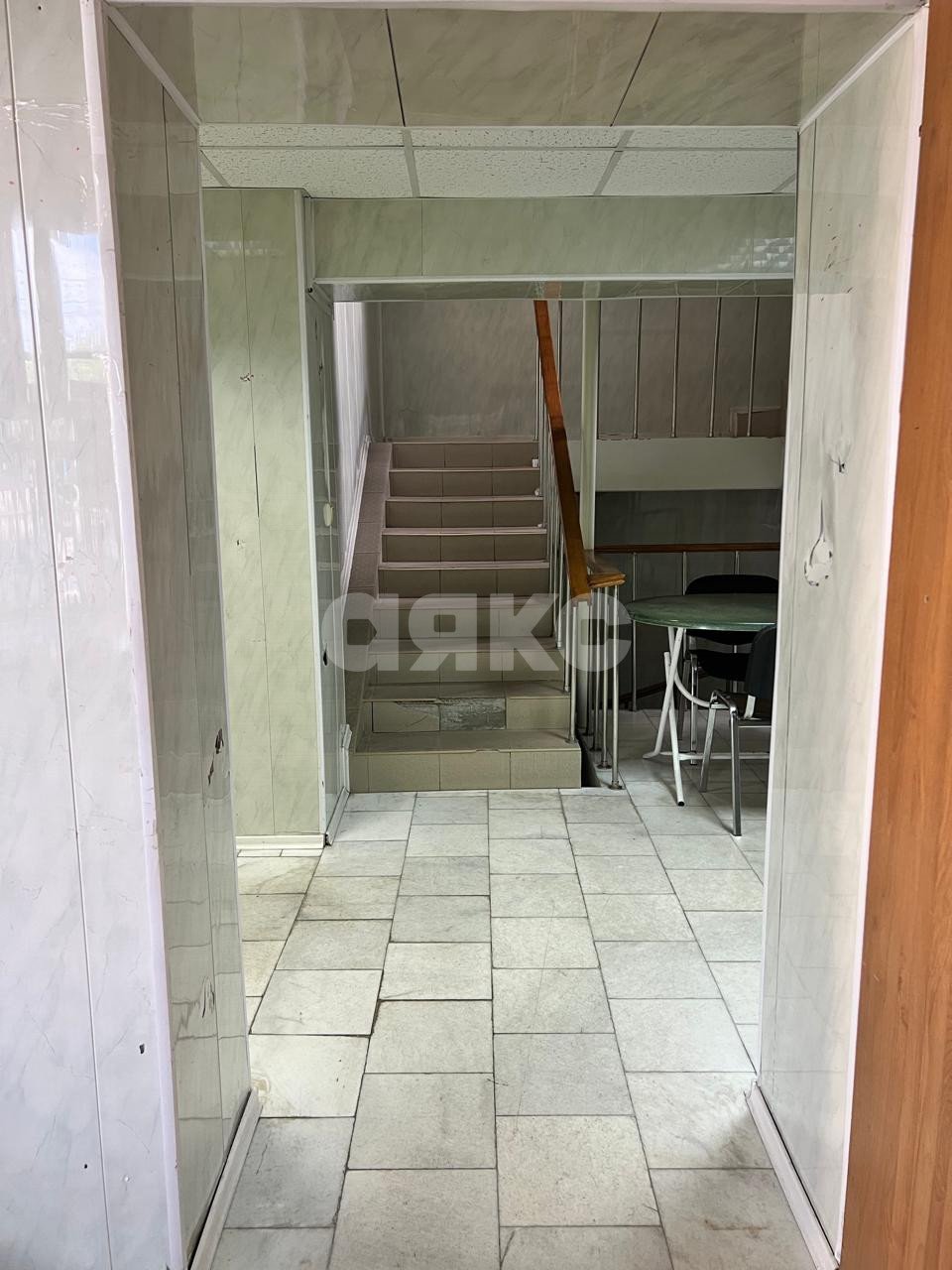 Фото №14: Коммерция 332 м² - Майкоп, Центр, ул. Пролетарская, 229