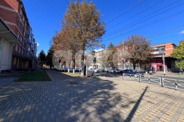 Фото №4: Коммерция 332 м² - Майкоп, мкр. Центр, ул. Пролетарская, 229