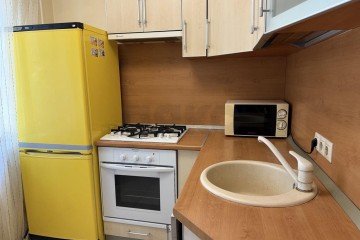 Фото №3: 3-комнатная квартира 50 м² - Краснодар, мкр. Черёмушки, ул. Айвазовского, 50
