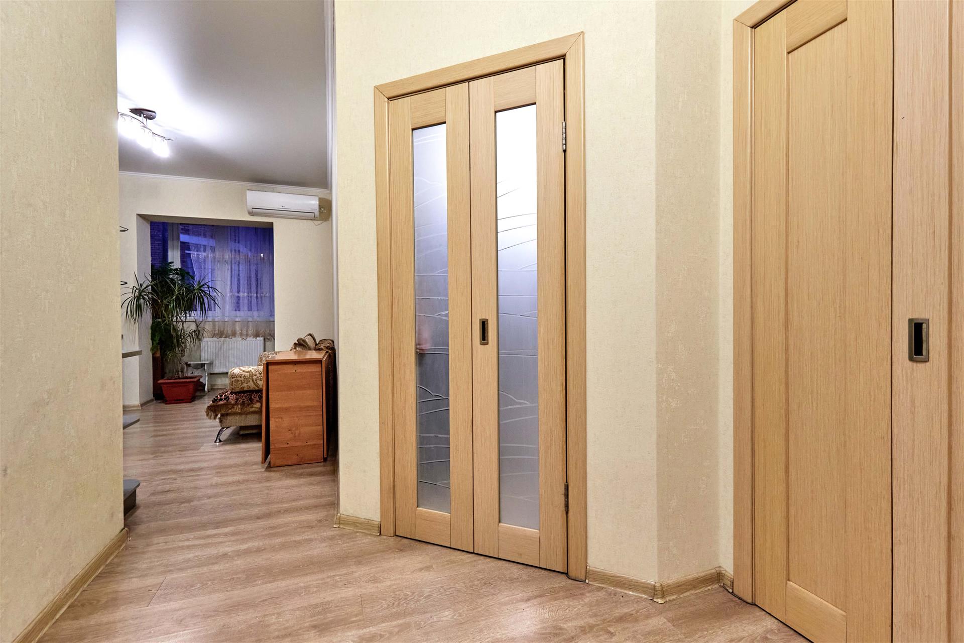 Фото №9: 1-комнатная квартира 42 м² - Российский, мкр. Прикубанский внутригородской округ, ул. 2-я Тверская, 2