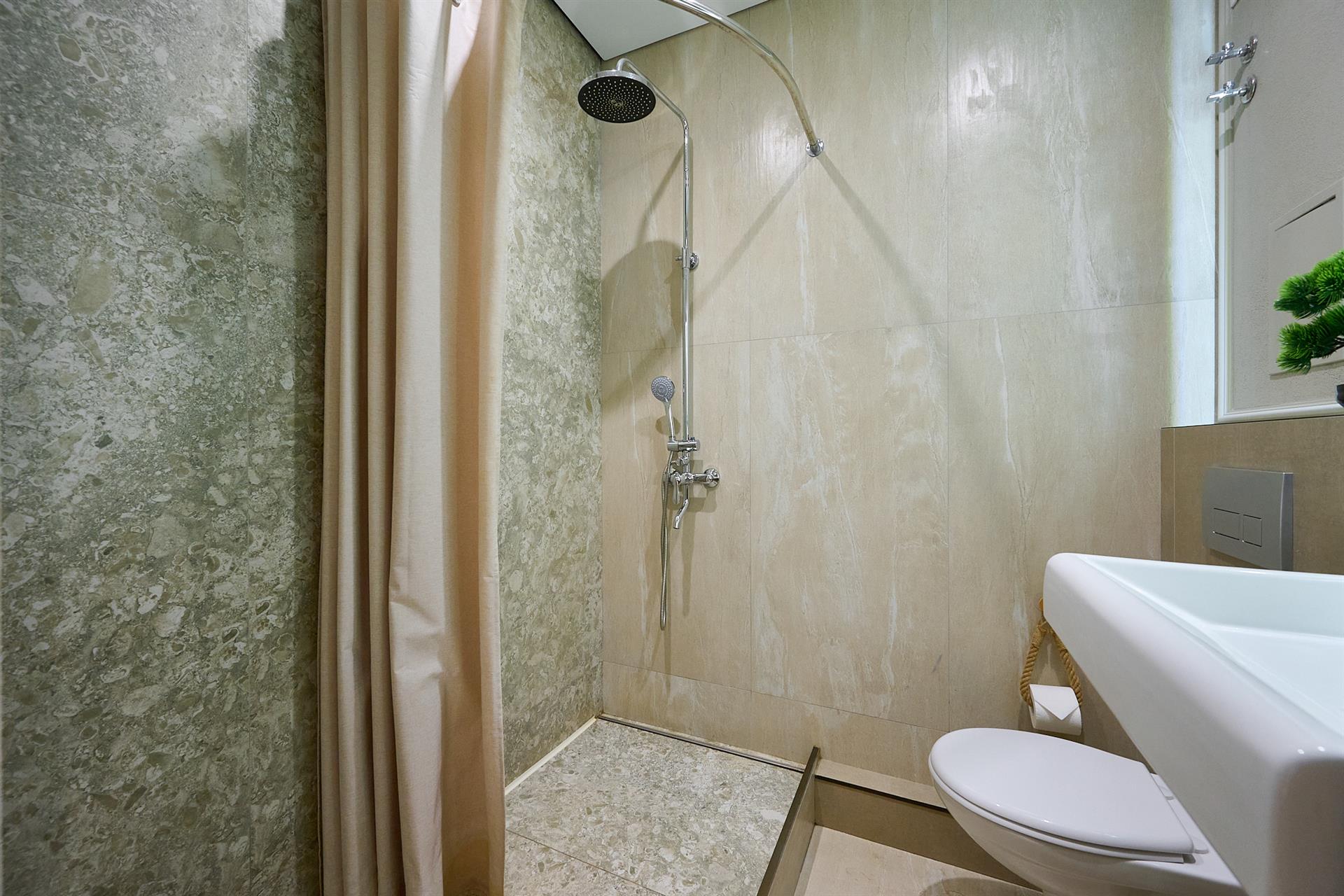 Фото №9: Студия 19 м² - Краснодар, Прикубанский внутригородской округ, Калинино, Завод Радиоизмерительных Приборов, мкр. ЖК Акварели-2, ул. Тепличная, 62/1к5