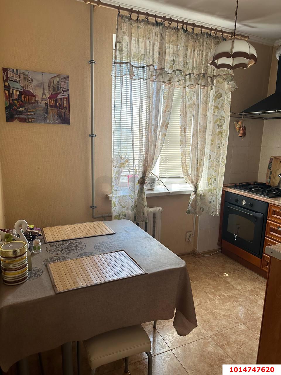 Фото №2: 3-комнатная квартира 59 м² - Краснодар, Карасунский внутригородской округ, Центральный внутригородской округ, мкр. Черёмушки, ул. Селезнёва, 126