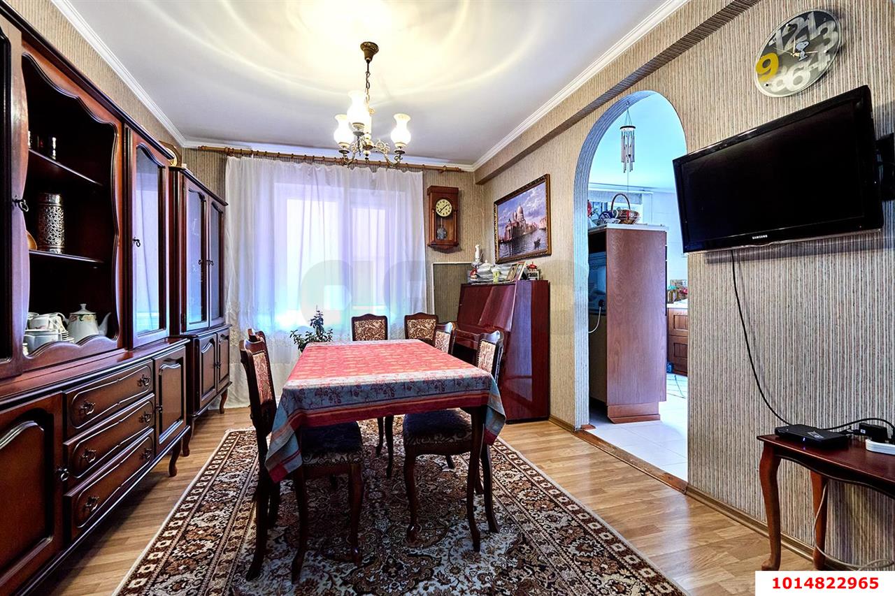 Фото №2: 3-комнатная квартира 76 м² - Краснодар, Западный внутригородской округ, мкр. Юбилейный, ул. 70-летия Октября, 32