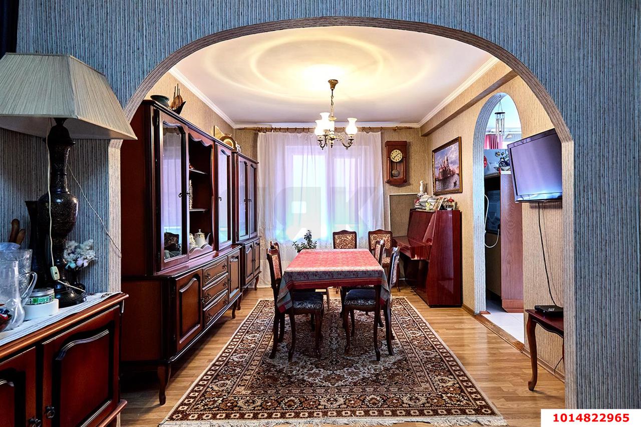 Фото №1: 3-комнатная квартира 76 м² - Краснодар, Юбилейный, ул. 70-летия Октября, 32