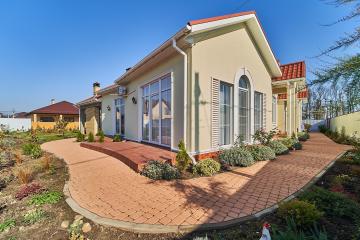 Фото №1: Дом 175 м² - Ленина, мкр. территория ДНТ Виктория, ул. Солнечная