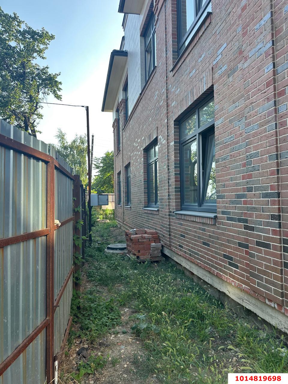 Фото №1: Дом 125 м² + 1.57 сот. - Краснодар, Карасунский внутригородской округ, мкр. Камвольно-суконный Комбинат, пр-д 2-й Онежский, 22