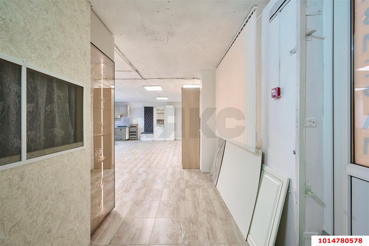 Фото №13: Торговое помещение 72 м² - Краснодар, жилой комплекс Краски, ул. Краеведа Соловьёва, 6к1