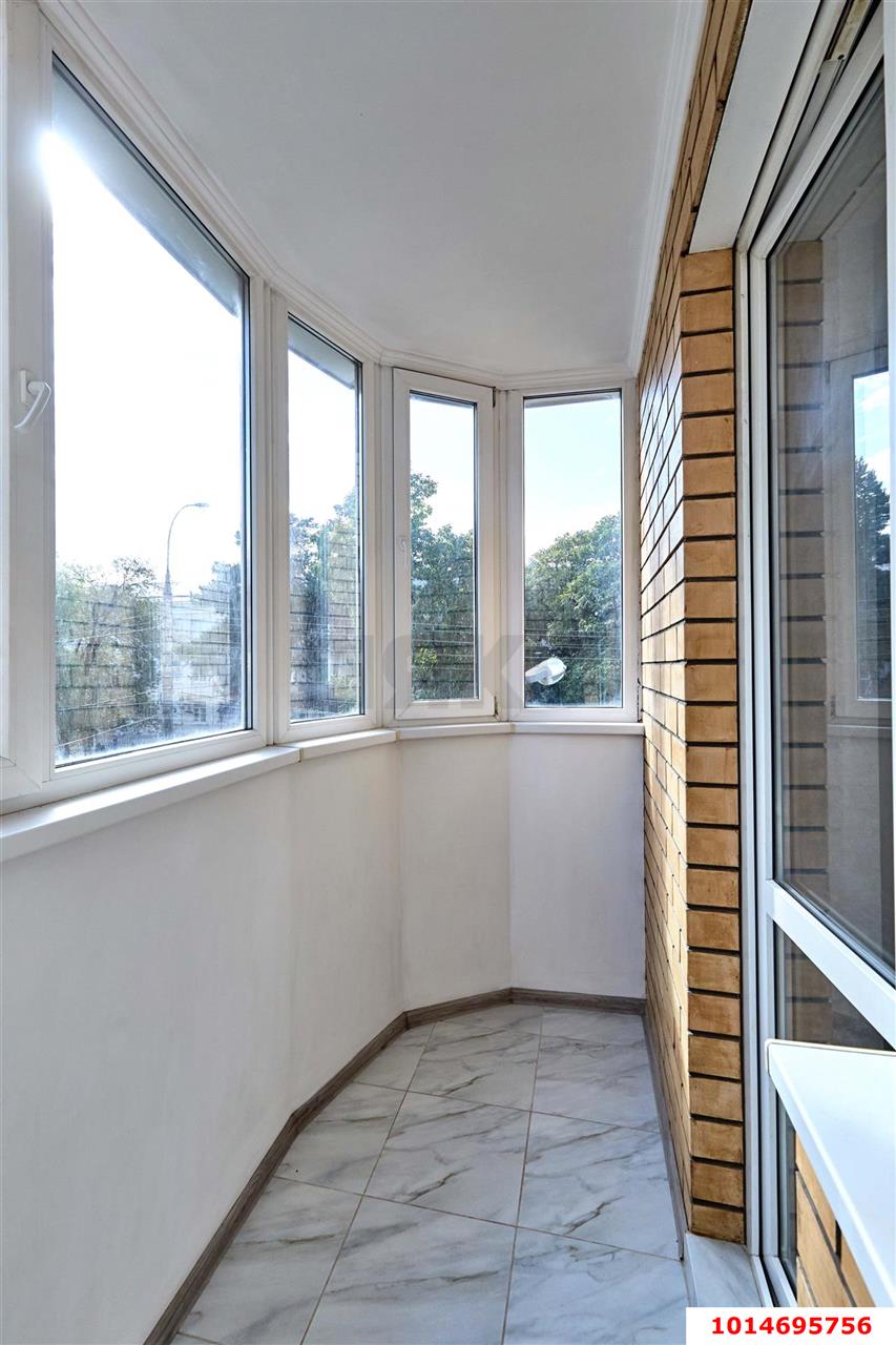 Фото №3: 2-комнатная квартира 63 м² - Краснодар, Дубинка, ул. Таманская, 130/3