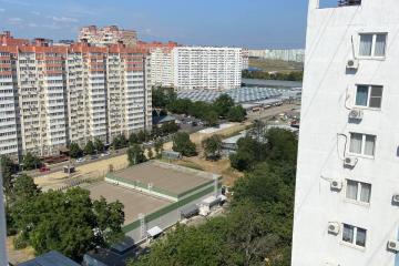 Фото №1: 1-комнатная квартира <span class="whitespace-nowrap">40 м²</span>, <span class="whitespace-nowrap">17/17 эт.</span> - Краснодар, мкр. жилой комплекс Легенда, ул. имени 40-летия Победы, 137