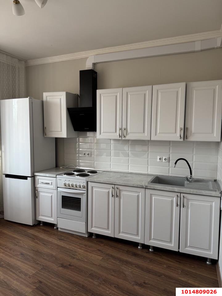 Фото №9: 2-комнатная квартира 68 м² - Краснодар, имени Маршала Жукова, ул. Александра Покрышкина, 2/2