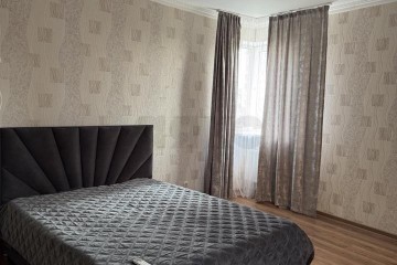 Фото №2: 2-комнатная квартира 68 м² - Краснодар, мкр. имени Маршала Жукова, ул. Александра Покрышкина, 2/2