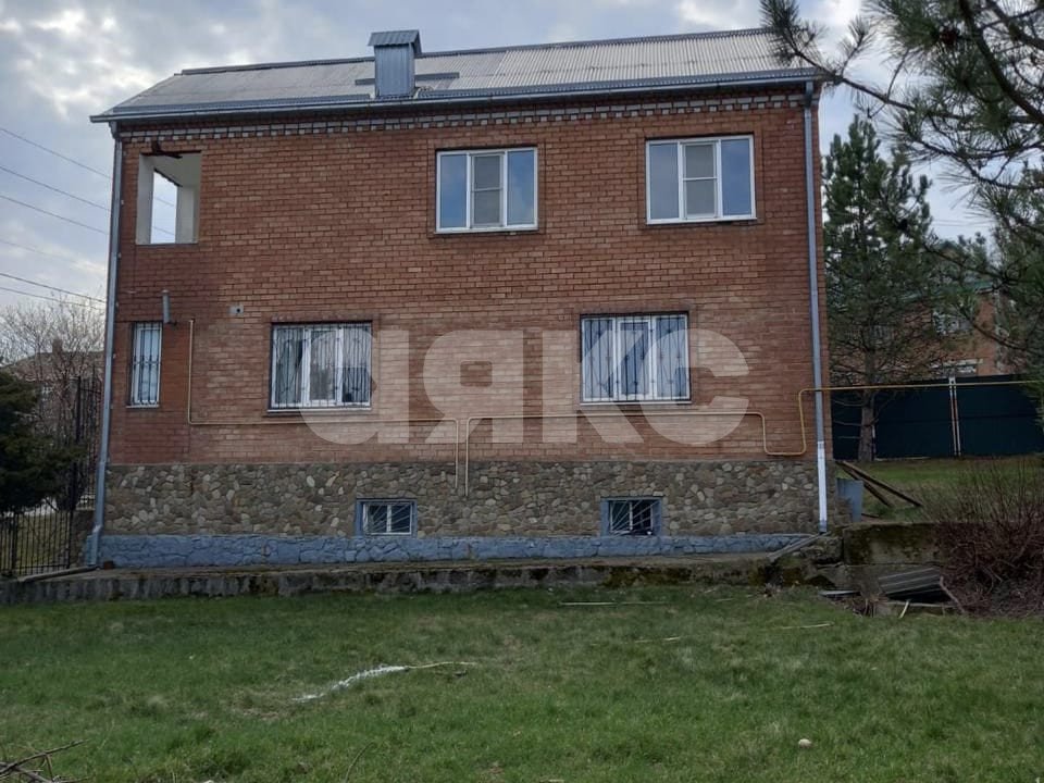 Фото №22: Дом 398 м² + 14 сот. - Горячий Ключ, Городская Больница, ул. Изумрудная