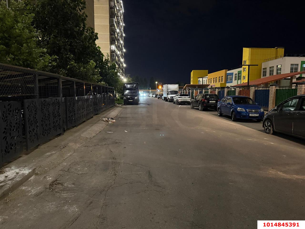 Фото №12: Торговое помещение 37 м² - Краснодар, жилой комплекс Дыхание, ул. Лётчика Позднякова, 2к24