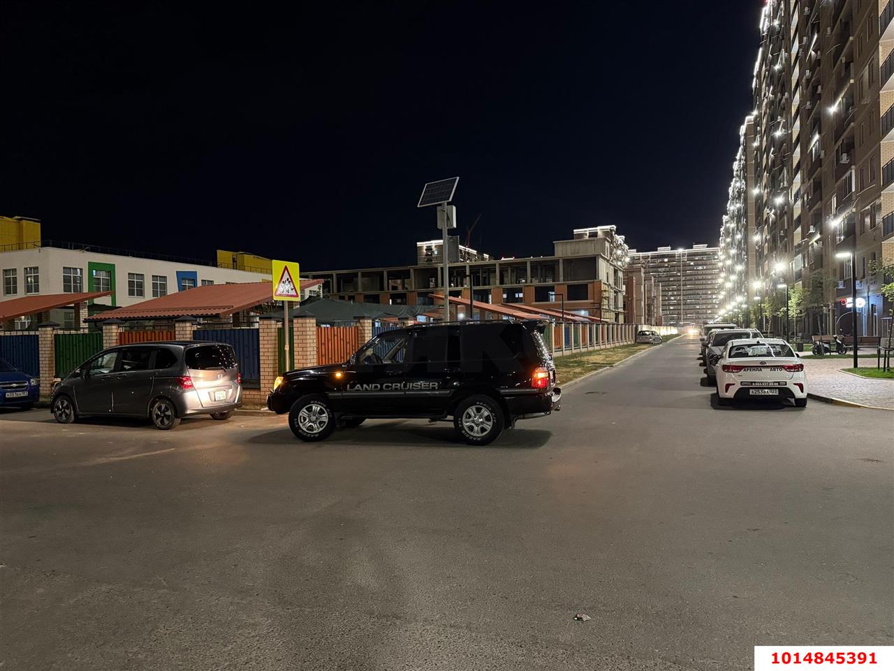 Фото №3: Торговое помещение 37 м² - Краснодар, жилой комплекс Дыхание, ул. Лётчика Позднякова, 2к24