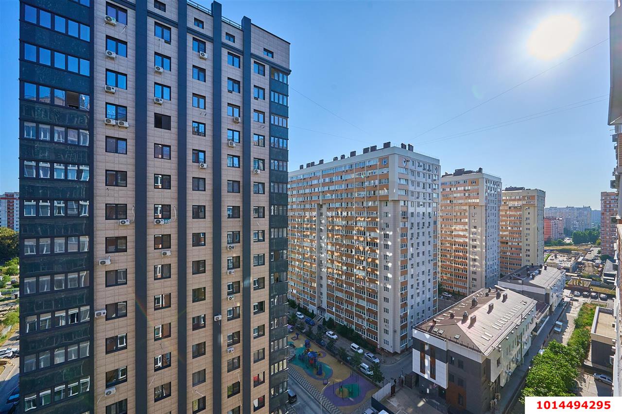 Фото №1: 2-комнатная квартира 76 м² - Краснодар, Краевая Клиническая Больница, ул. Домбайская, 12