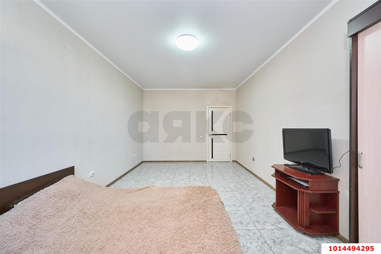 Фото №8: 2-комнатная квартира 76 м² - Краснодар, Краевая Клиническая Больница, ул. Домбайская, 12