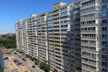 Фото №1: 2-комнатная квартира 65 м² - Краснодар, мкр. жилой комплекс Кремлёвские Ворота, ул. Кореновская, 2к3