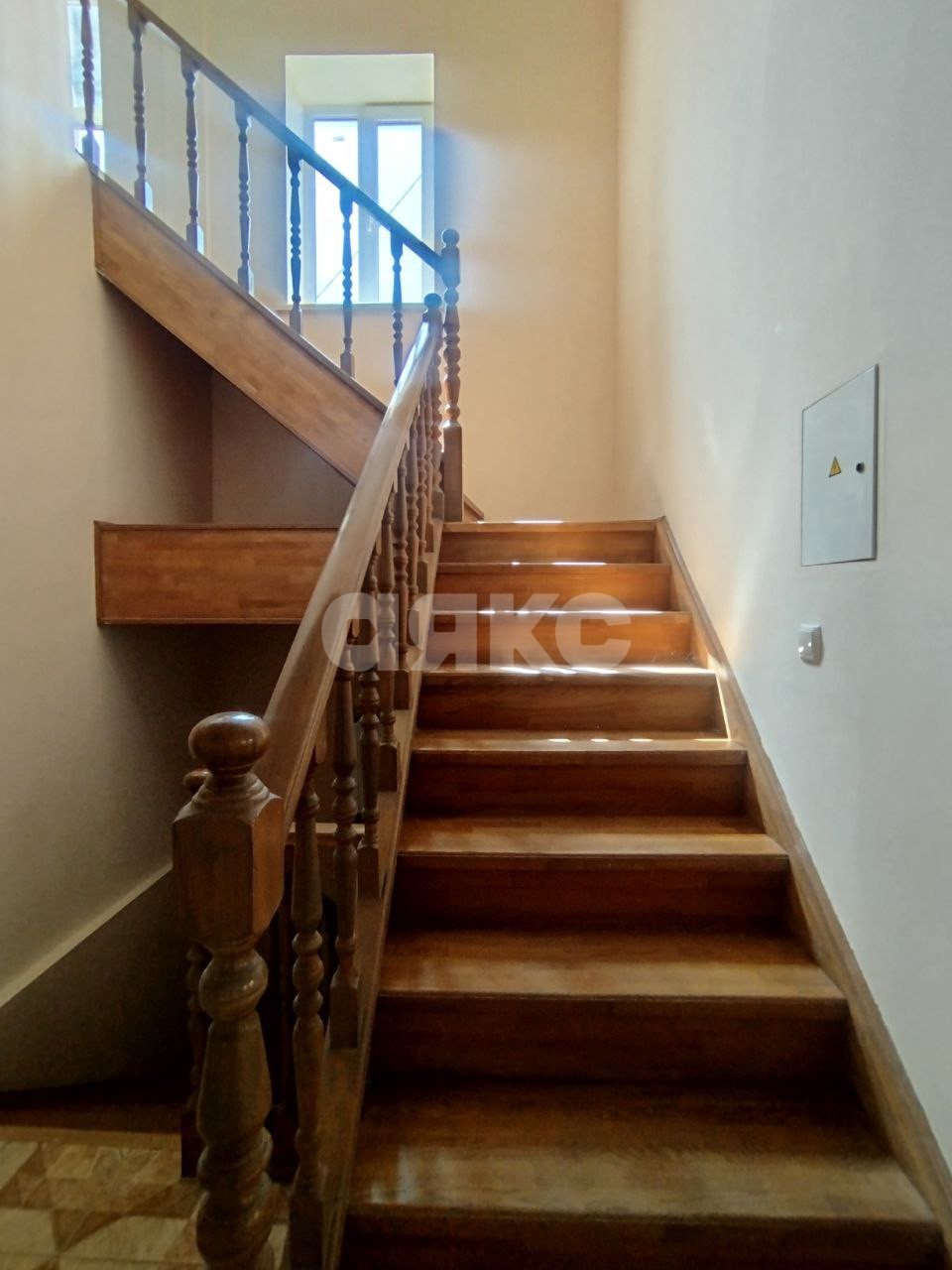 Фото №9: Дом 550 м² + 1 сот. - Мариуполь, Центральный, ул. Административная площадь
