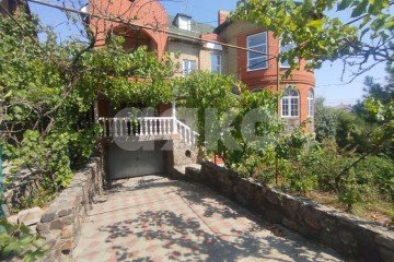 Фото №1: Дом 550 м² - Мариуполь, р. Центральный, ул. Административная площадь