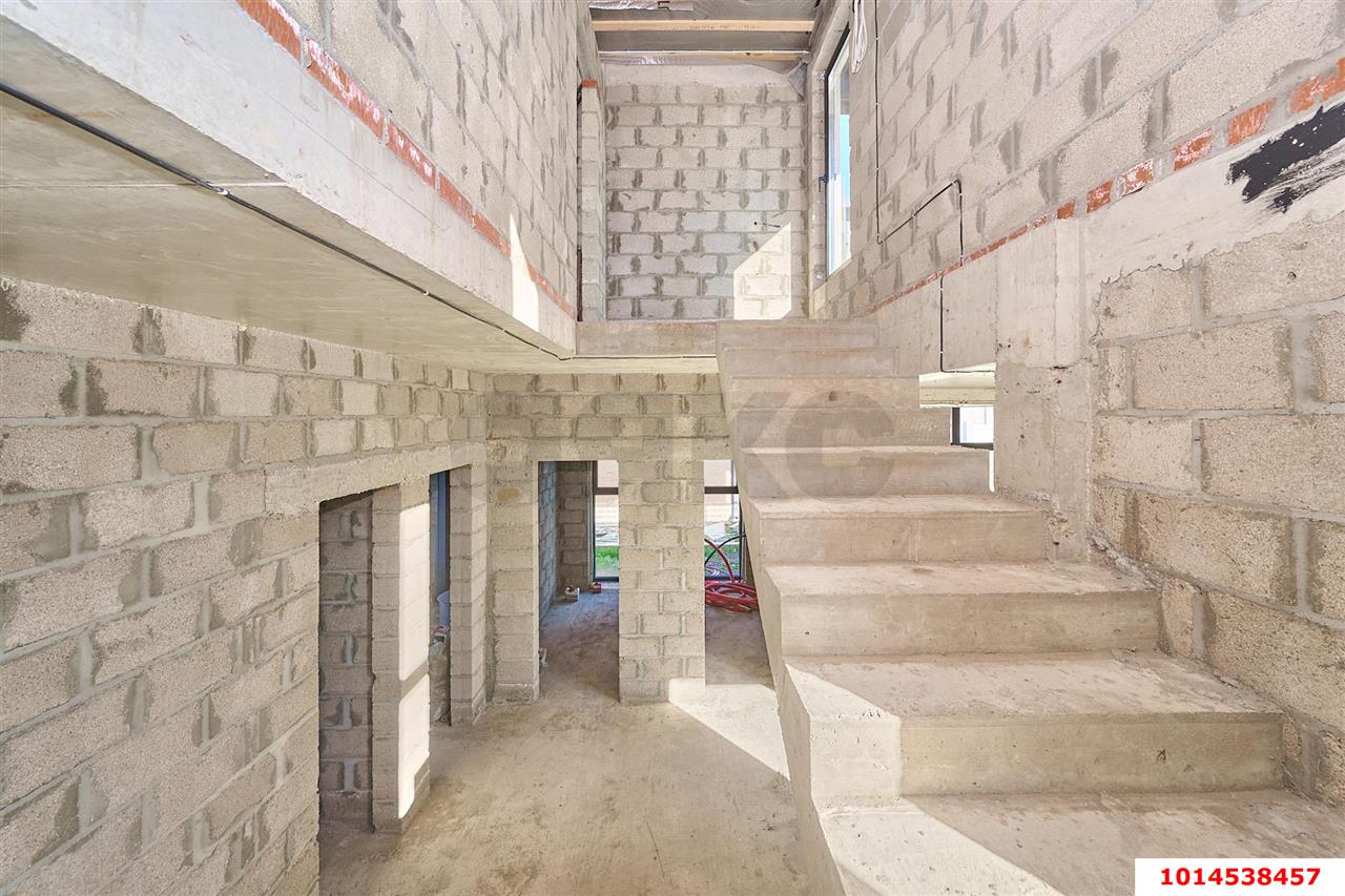 Фото №27: Дом 200 м² + 8 сот. - Краснодар, Прикубанский внутригородской округ, мкр. Тихая Поляна, ул. имени Писателя Г.И. Василенко, 11