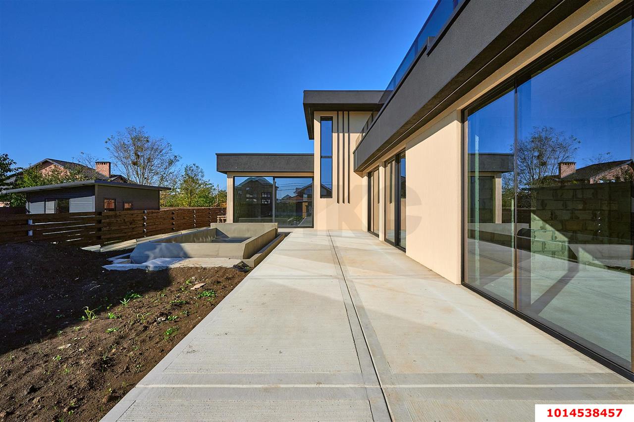 Фото №9: Дом 200 м² + 8 сот. - Краснодар, Прикубанский внутригородской округ, мкр. Тихая Поляна, ул. имени Писателя Г.И. Василенко, 11