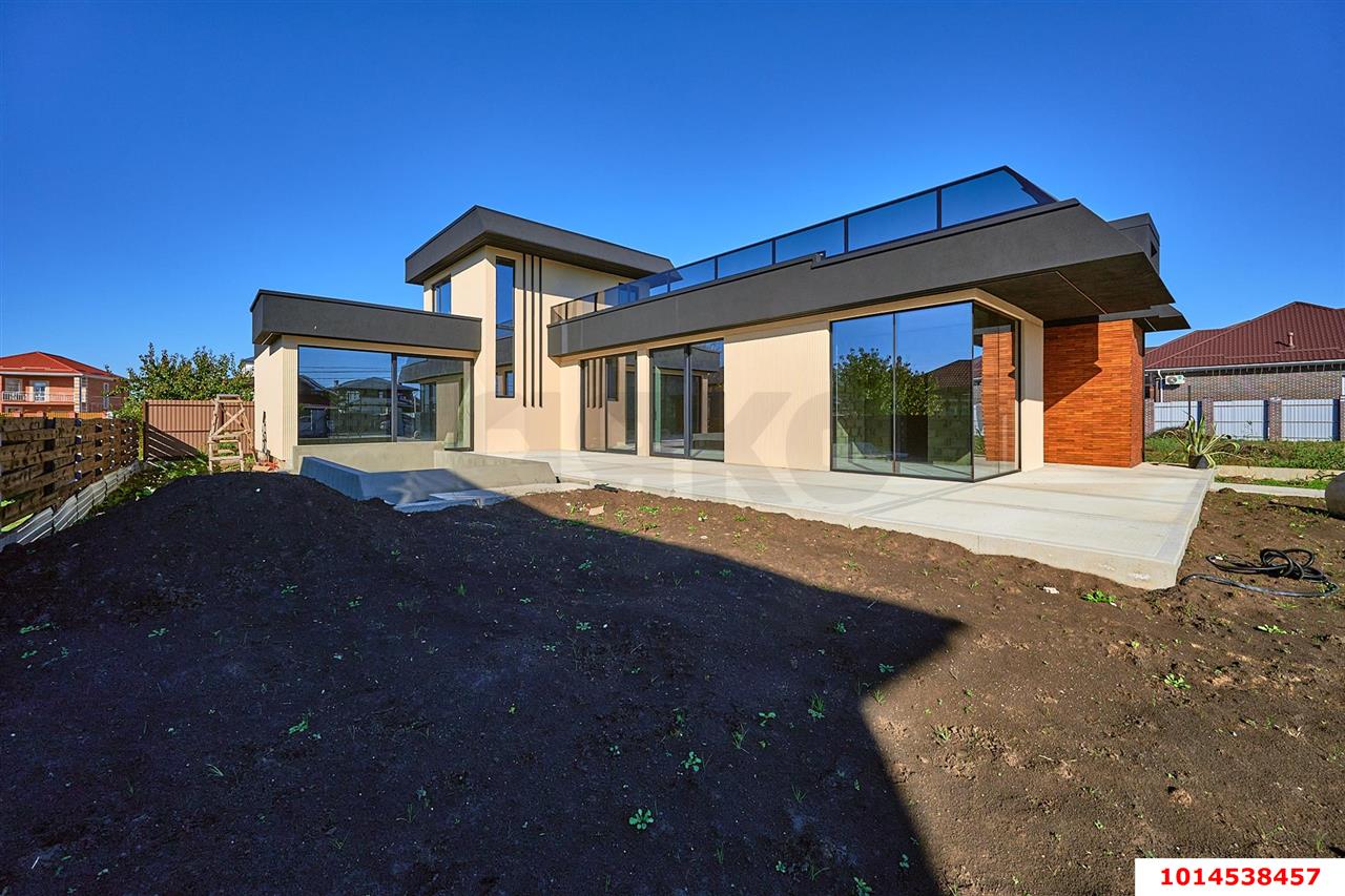 Фото №10: Дом 200 м² + 8 сот. - Краснодар, Прикубанский внутригородской округ, мкр. Тихая Поляна, ул. имени Писателя Г.И. Василенко, 11