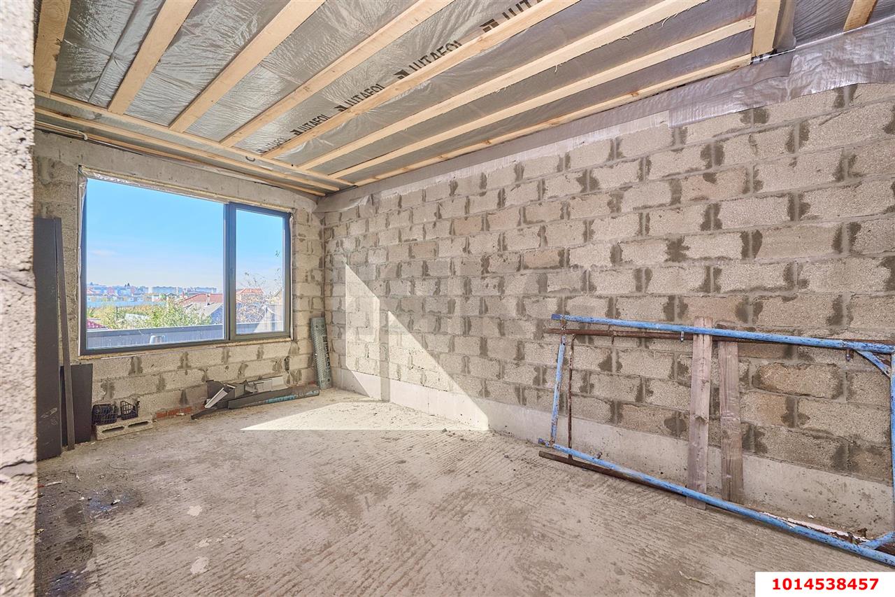 Фото №28: Дом 200 м² + 8 сот. - Краснодар, Прикубанский внутригородской округ, мкр. Тихая Поляна, ул. имени Писателя Г.И. Василенко, 11