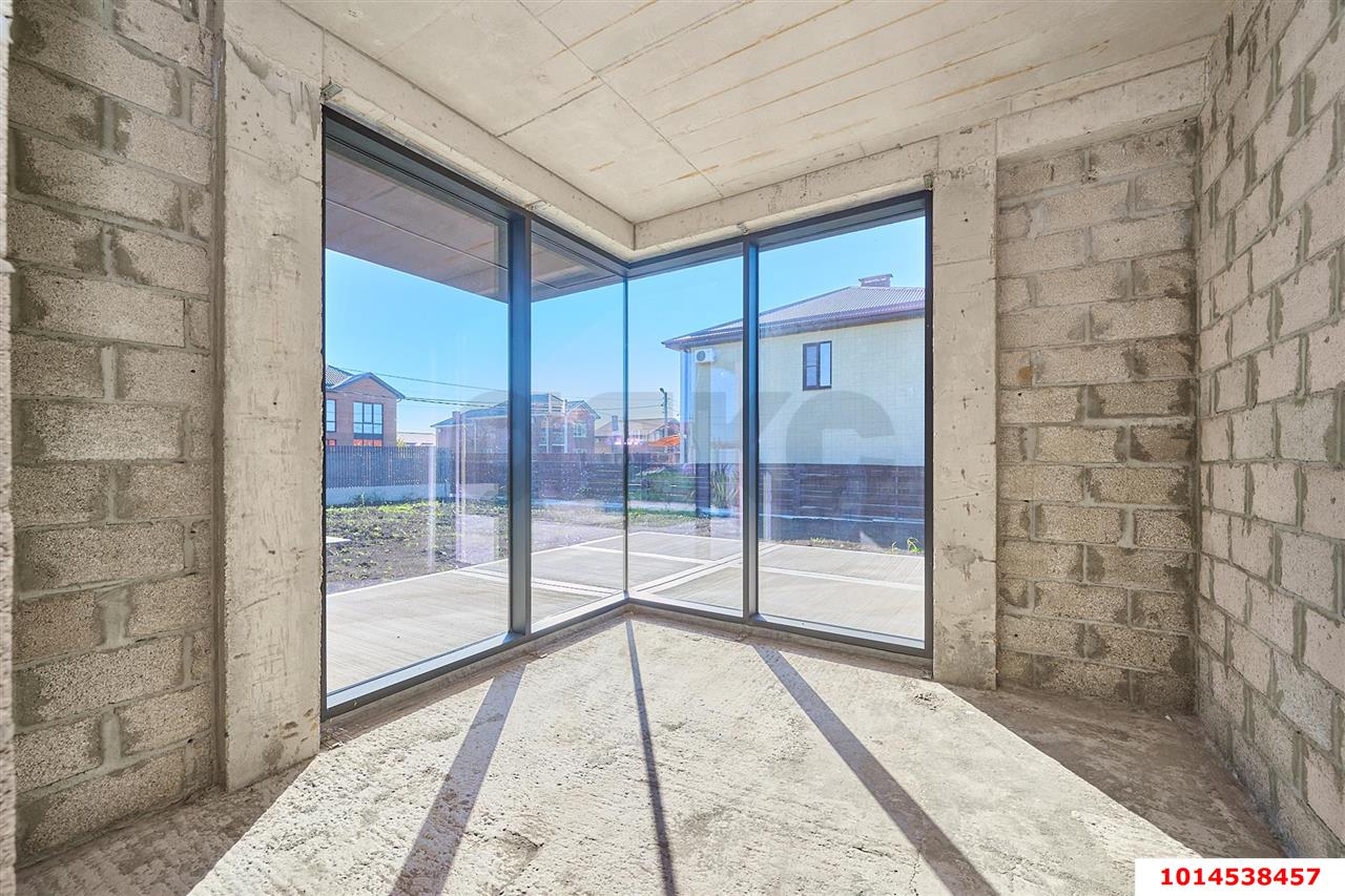 Фото №13: Дом 200 м² + 8 сот. - Краснодар, Прикубанский внутригородской округ, мкр. Тихая Поляна, ул. имени Писателя Г.И. Василенко, 11