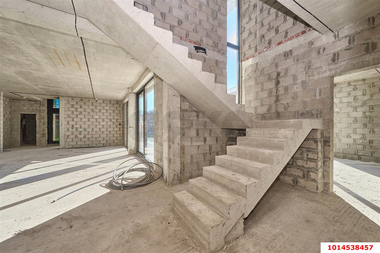 Фото №26: Дом 200 м² + 8 сот. - Краснодар, Прикубанский внутригородской округ, мкр. Тихая Поляна, ул. имени Писателя Г.И. Василенко, 11