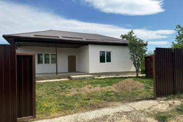 Фото №1: Дом 111 м² - Железнодорожник-3, мкр. Карасунский внутригородской округ, ул. Айвовая, 416