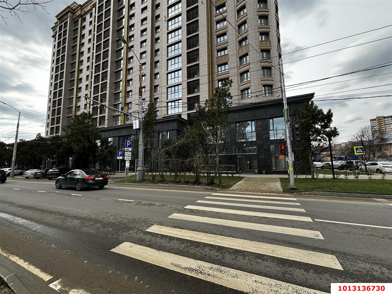 Фото №1: Торговое помещение 112 м² - Краснодар, жилой комплекс Аврора, ул. имени Дзержинского, 95