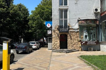 Фото №1: Торговое помещение 50 м² - Краснодар, мкр. Западный внутригородской округ, ул. Пашковская, 71
