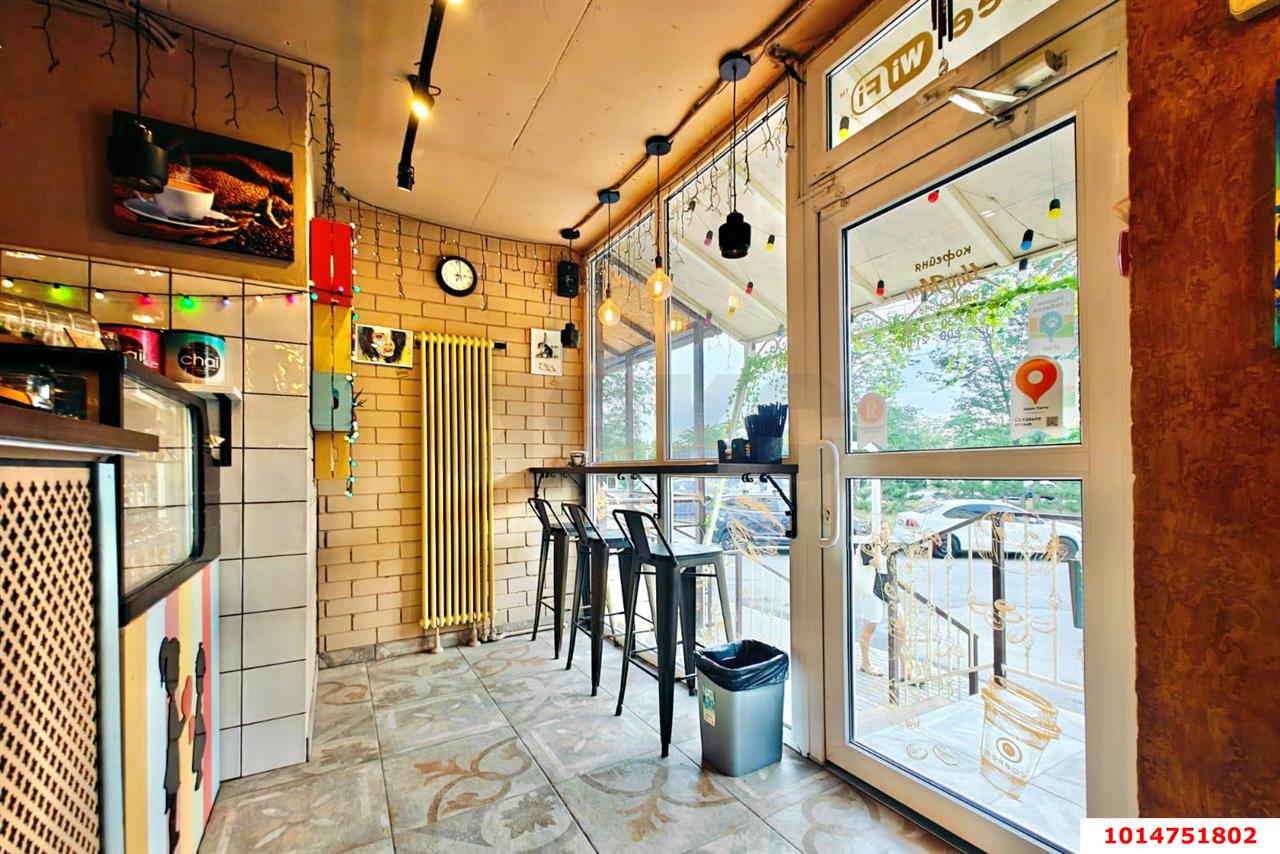 Фото №3: Коммерция 30 м² - Краснодар, Прикубанский внутригородской округ, мкр. Славянский, ул. Красных Партизан, 1/2