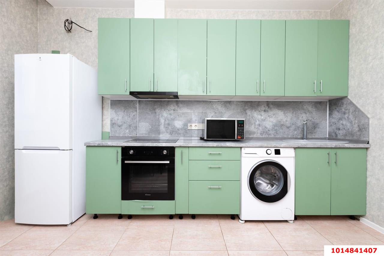 Фото №2: 2-комнатная квартира 68 м² - Краснодар, имени Петра Метальникова, ул. Тополиная, 40/1к2