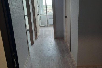 Фото №3: 2-комнатная квартира 42 м² - Берёзовый, мкр. жилой комплекс Молодёжный-2, ул. имени Профессора Малигонова, 40