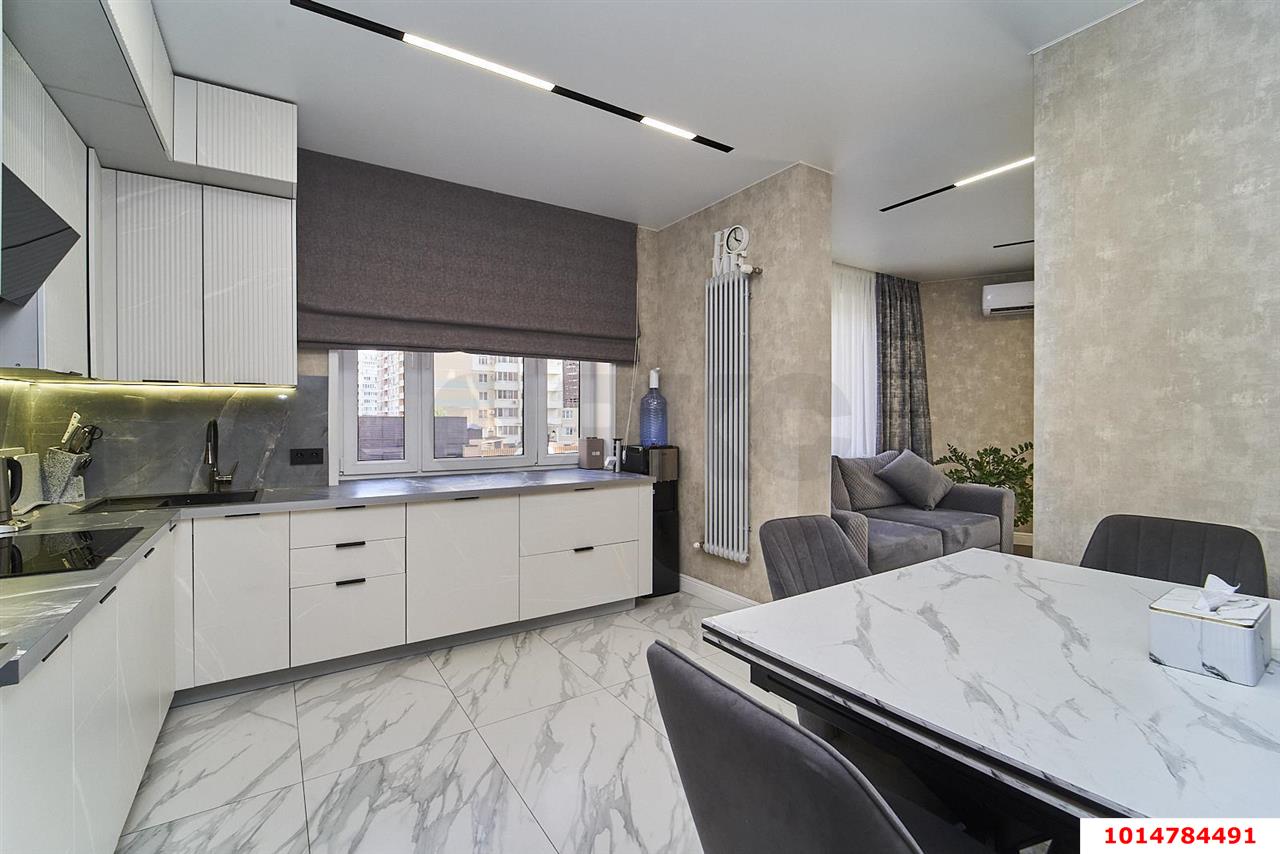 Фото №3: 4-комнатная квартира 102 м² - Краснодар, ЖК Маршал, жилой комплекс Маршал, Западный внутригородской округ, мкр. Фестивальный, ул. Гаражная, 87