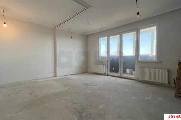 Фото №1: 2-комнатная квартира 73 м² - Краснодар, мкр. Камвольно-суконный Комбинат, ул. Онежская, 1