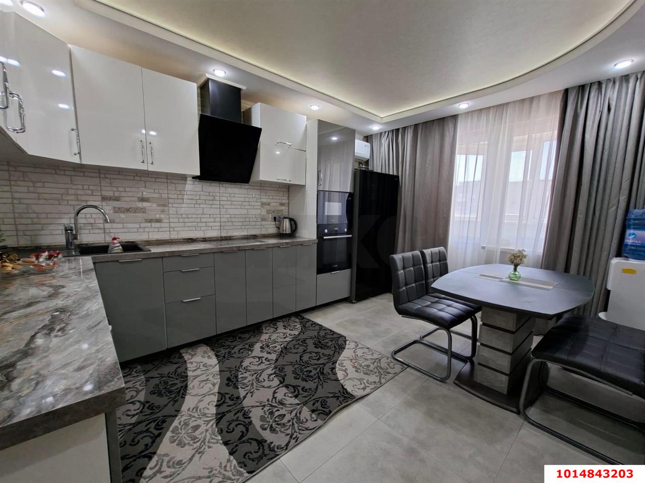 Фото №1: 2-комнатная квартира 80 м² - Краснодар, Прикубанский внутригородской округ, мкр. Завод Измерительных Приборов, ул. имени 40-летия Победы, 33/8