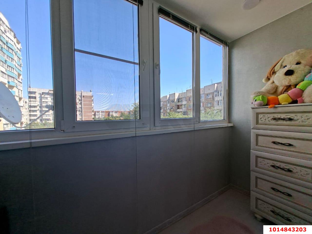 Фото №11: 2-комнатная квартира 80 м² - Краснодар, Прикубанский внутригородской округ, мкр. Завод Измерительных Приборов, ул. имени 40-летия Победы, 33/8